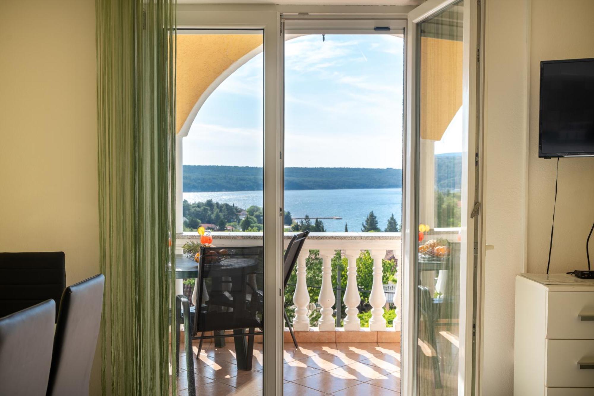 Apartments Milic Горни Карин Екстериор снимка