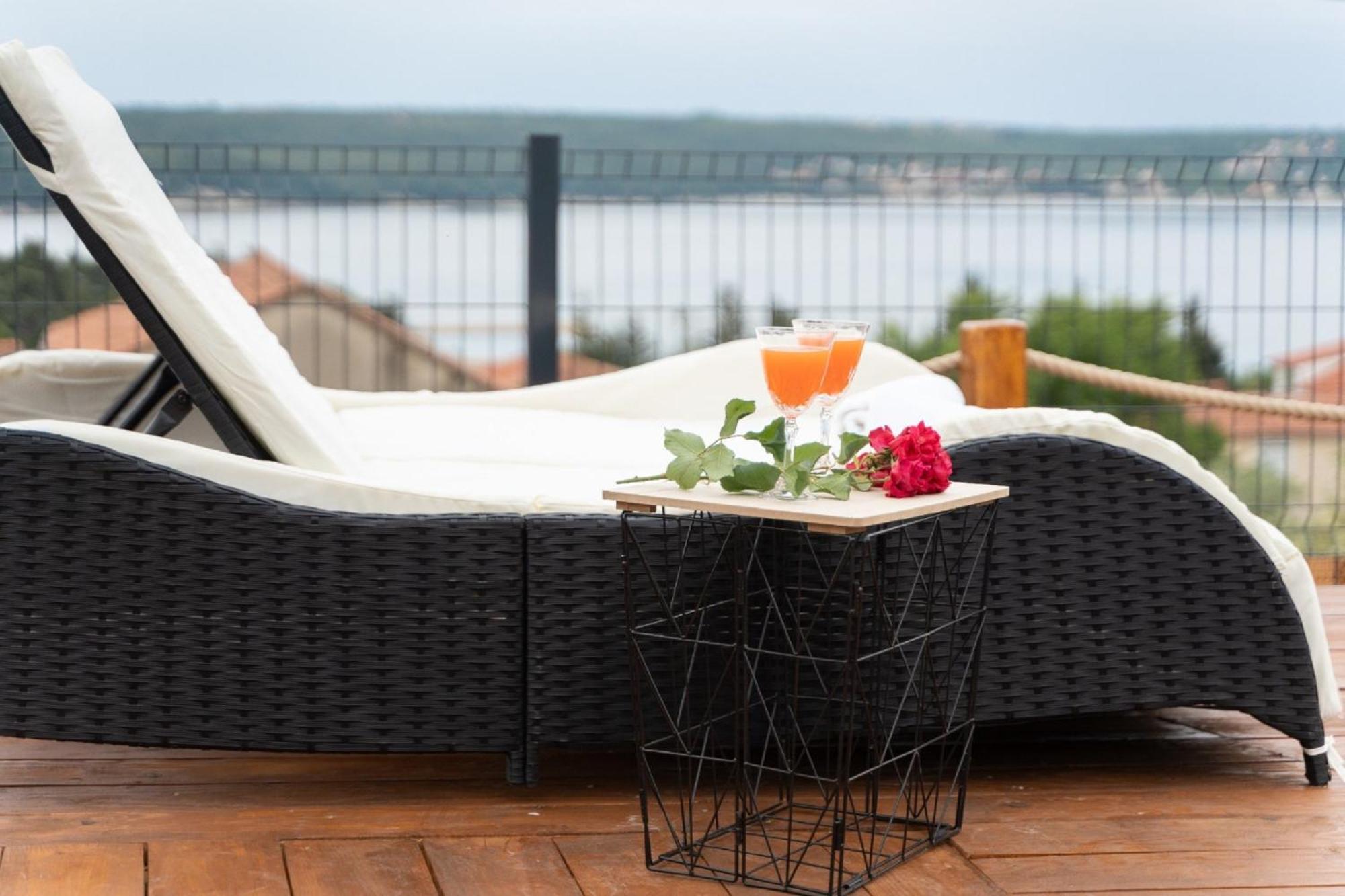 Apartments Milic Горни Карин Екстериор снимка
